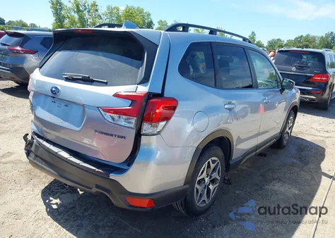 2022 Subaru Forester Premium из США, поврежденный, VIN JF2SKAEC7NH426287